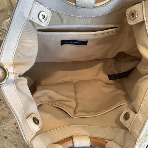 Anthropologie “Amalia” Cream Handbag with Wooden Handles - Picture 2 of 8